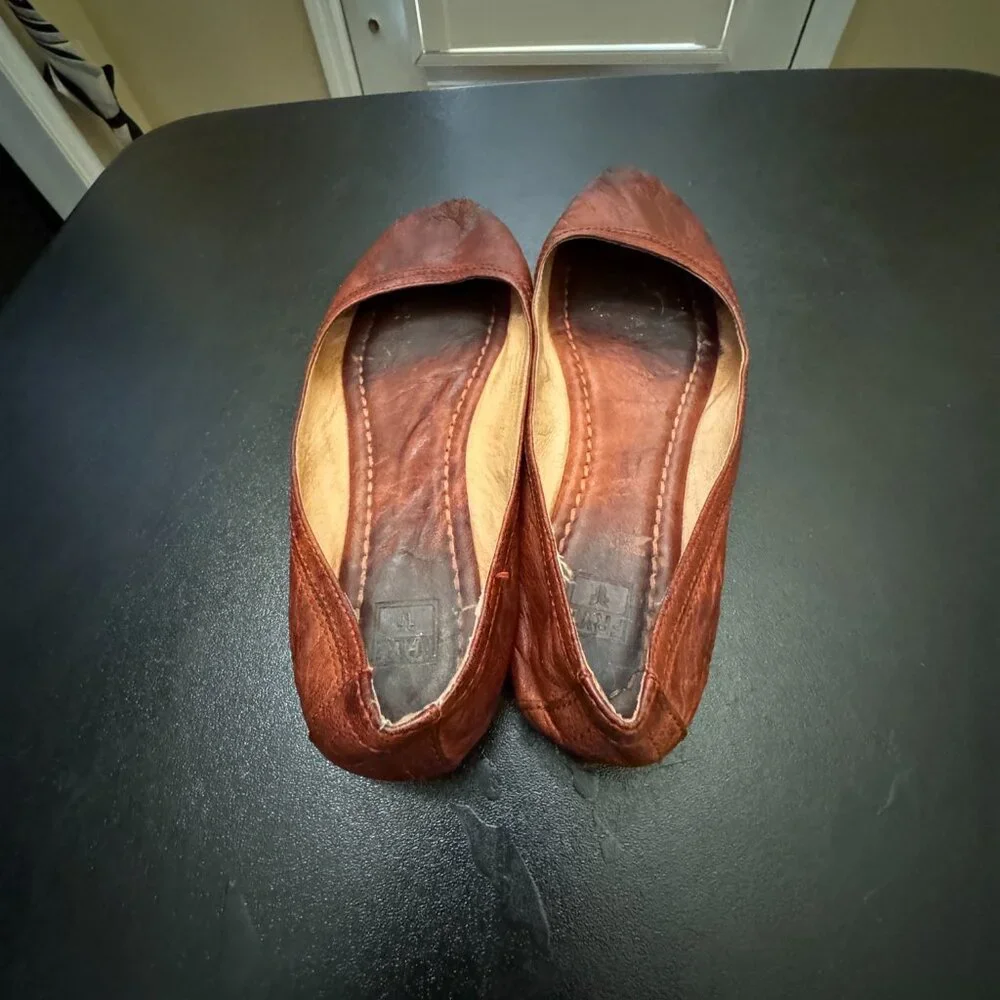 Frye Carson ballet flats tan size 7.5